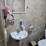 Petite Apartment *
