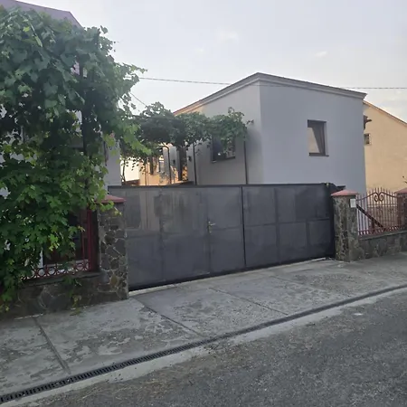 Appartement Petite Velyatyn