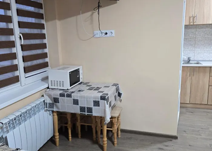 Petite Velyatyn