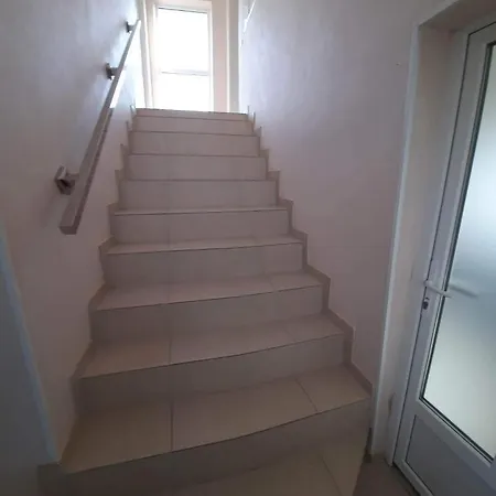 Apartman Petite Veléte